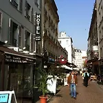 Les Hauts De Passy - Trocadero Eiffel Hotel 3*